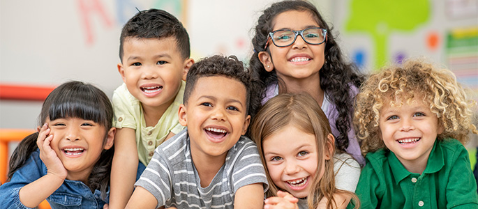 Group of children smiling 